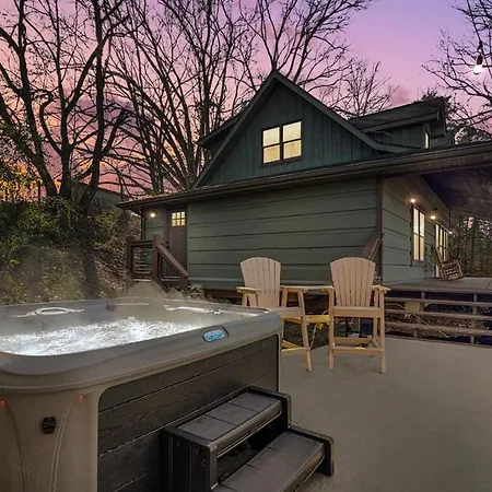 Lux Cabin, Indoor Heated Pool, Hot Tub, Arcades, Close To Dollywood